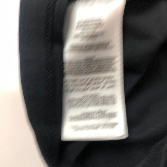 GUESS Catch of the Day Black T-Shirt Size S - Picture 6 of 9